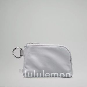 Lululemon Clippable card pouch